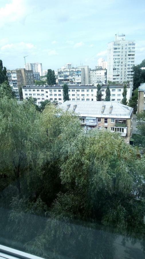 Квартира Рядом Севастопольская Площадь,Добробут,Жуляны Kiew Exterior foto